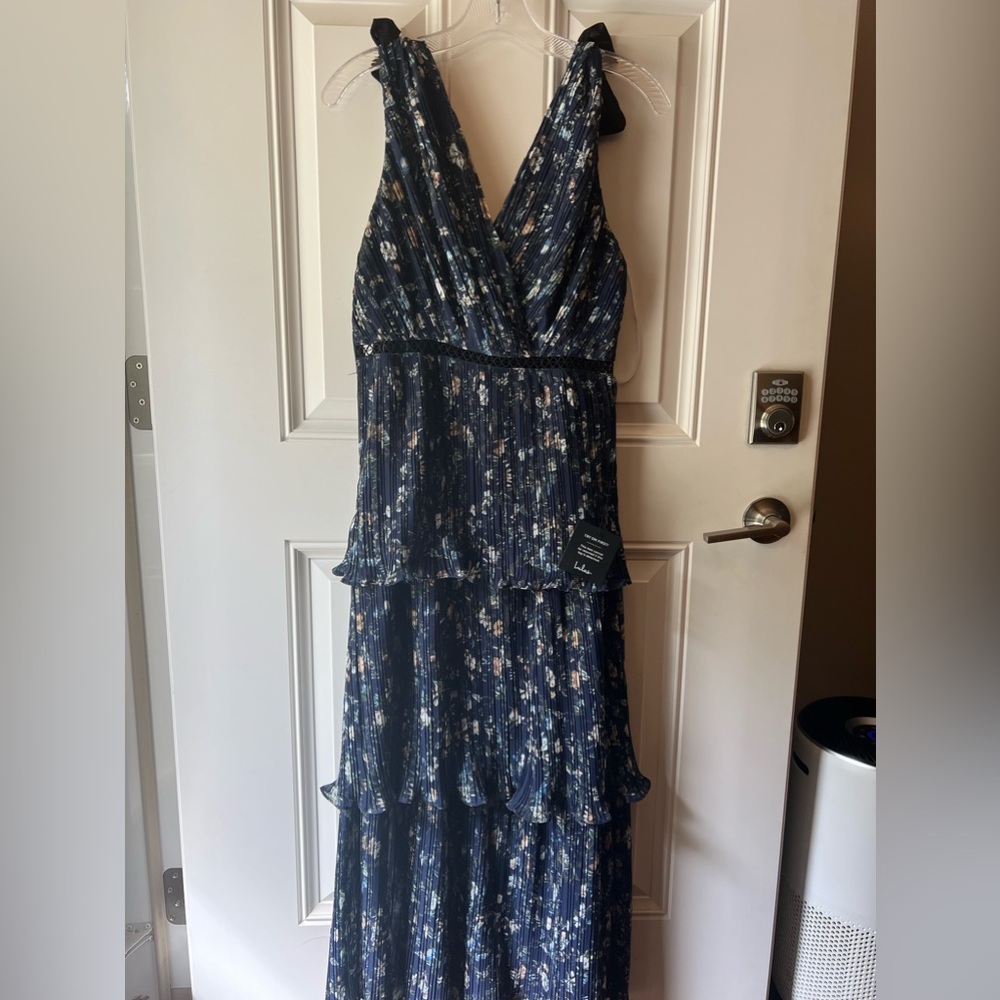 Lulus NWT navy floral printed maxi dress